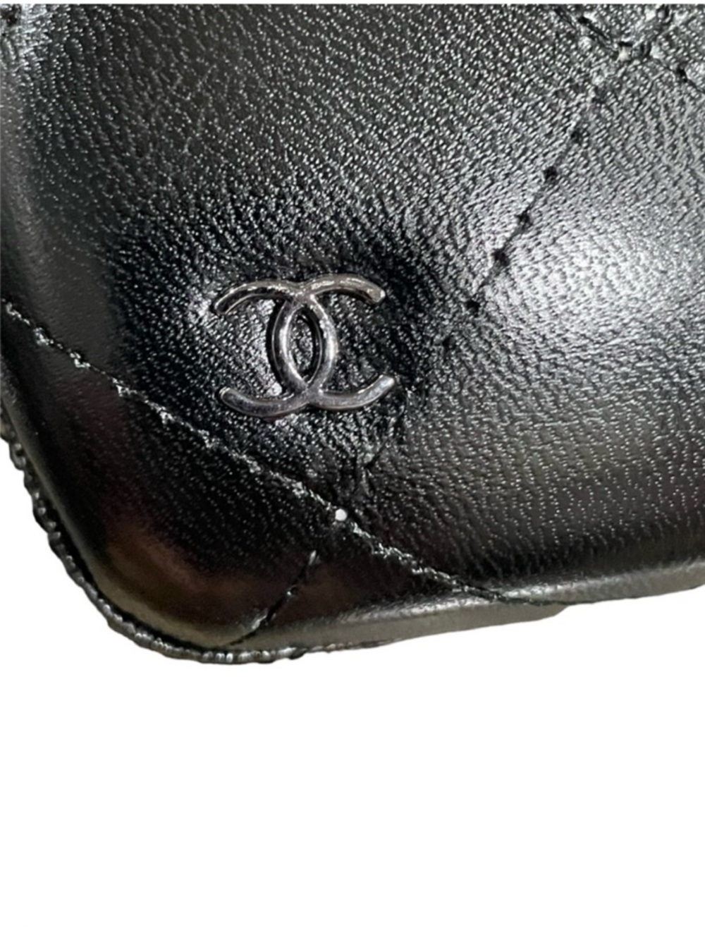 CHANEL Authentic Matelassé Black Leather Glasses Case - Picture 3 of 9